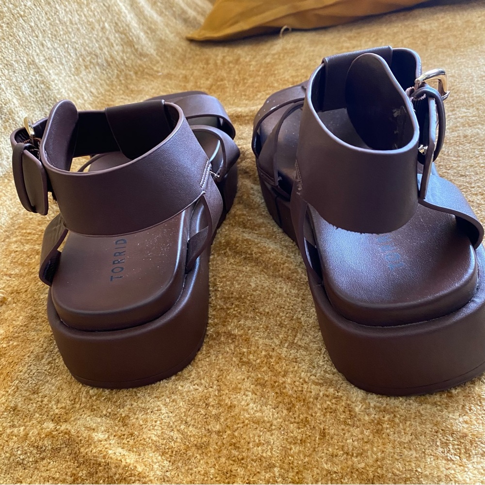 Grunge 90’s Torrid Brown Flatform Gladiator Fisherman Sandals, Size 10 X Wide - Picture 9 of 12